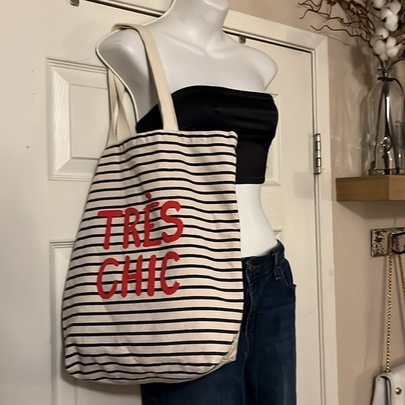 Tres Chic Canvas Two Handle Tote Bag - Picture 2 of 9